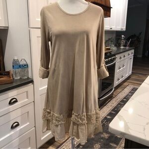 Signals Tan Lace Ruffled T-shirt Dress M Embroidered Fairy Coastal Cowgirl Layer